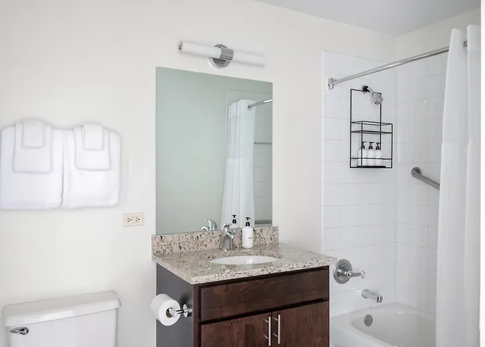 Aparthotel Kasa Magnificent Mile 4*