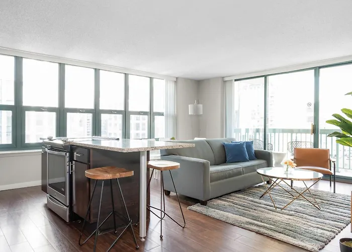 Aparthotel Kasa Magnificent Mile 4*