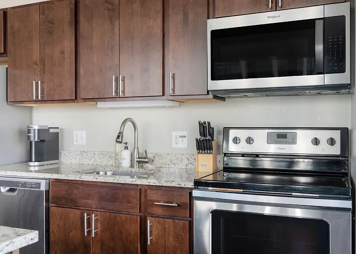 Aparthotel Kasa Magnificent Mile 4*