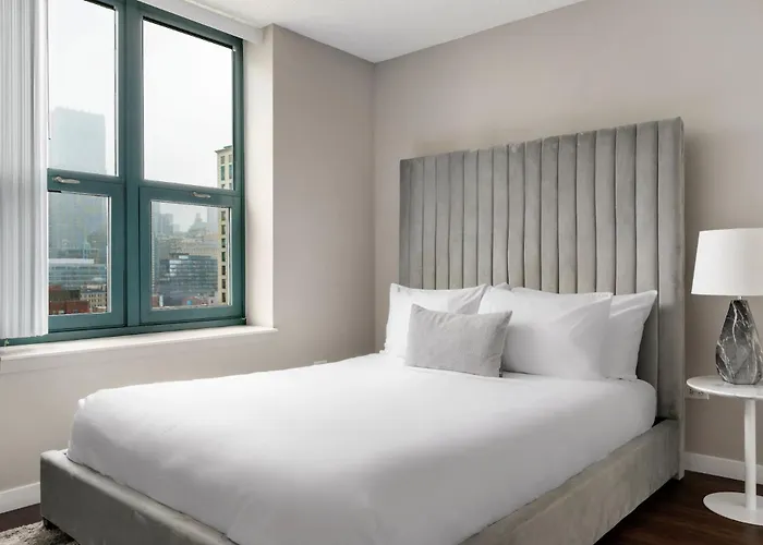 Aparthotel Kasa Magnificent Mile 4*