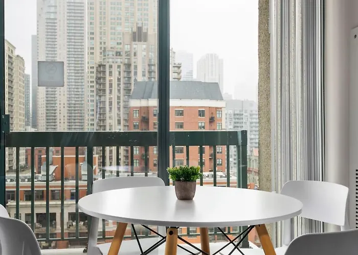 Aparthotel Kasa Magnificent Mile 4*
