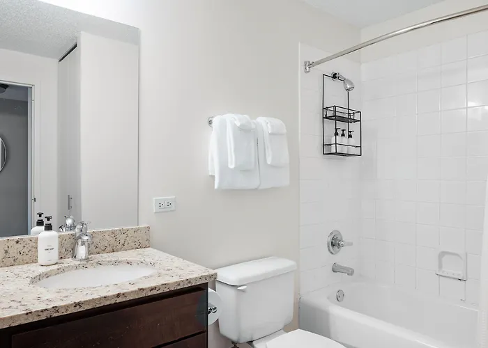 Aparthotel Kasa Magnificent Mile 4*