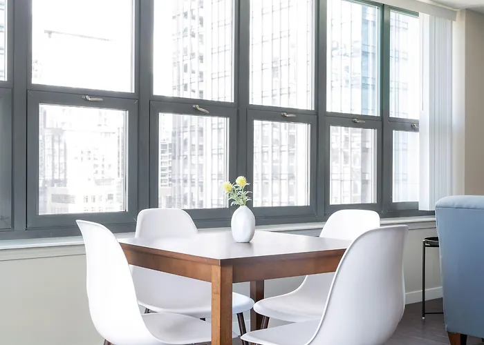 Kasa Magnificent Mile 4* Chicago