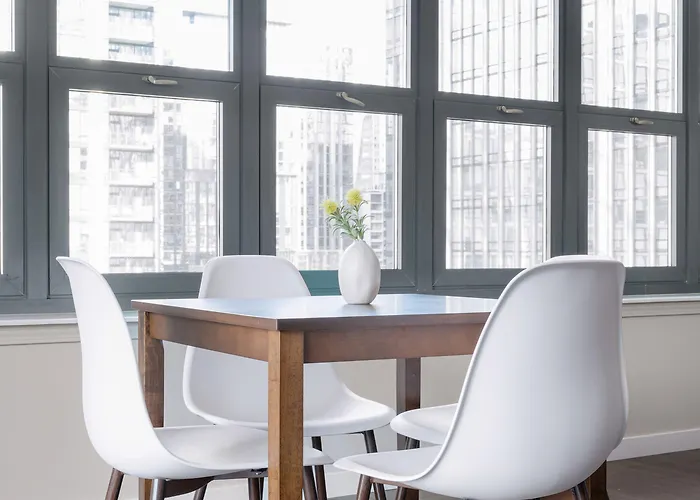 Kasa Magnificent Mile 4*